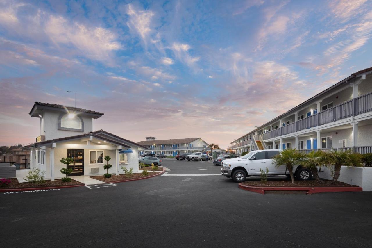 Days Inn By Wyndham Arroyo Grande Pismo Beach Eksteriør billede