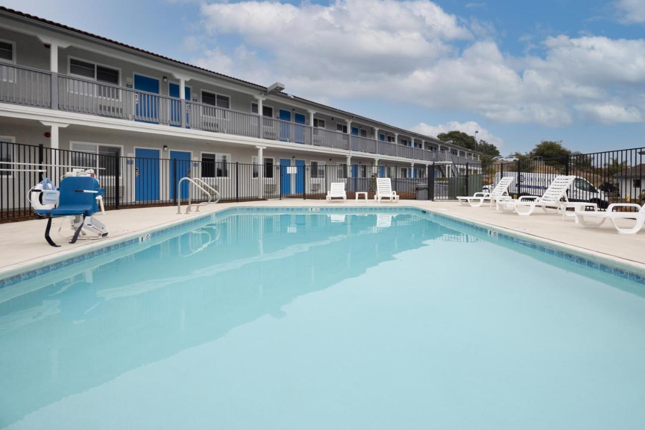 Days Inn By Wyndham Arroyo Grande Pismo Beach Eksteriør billede